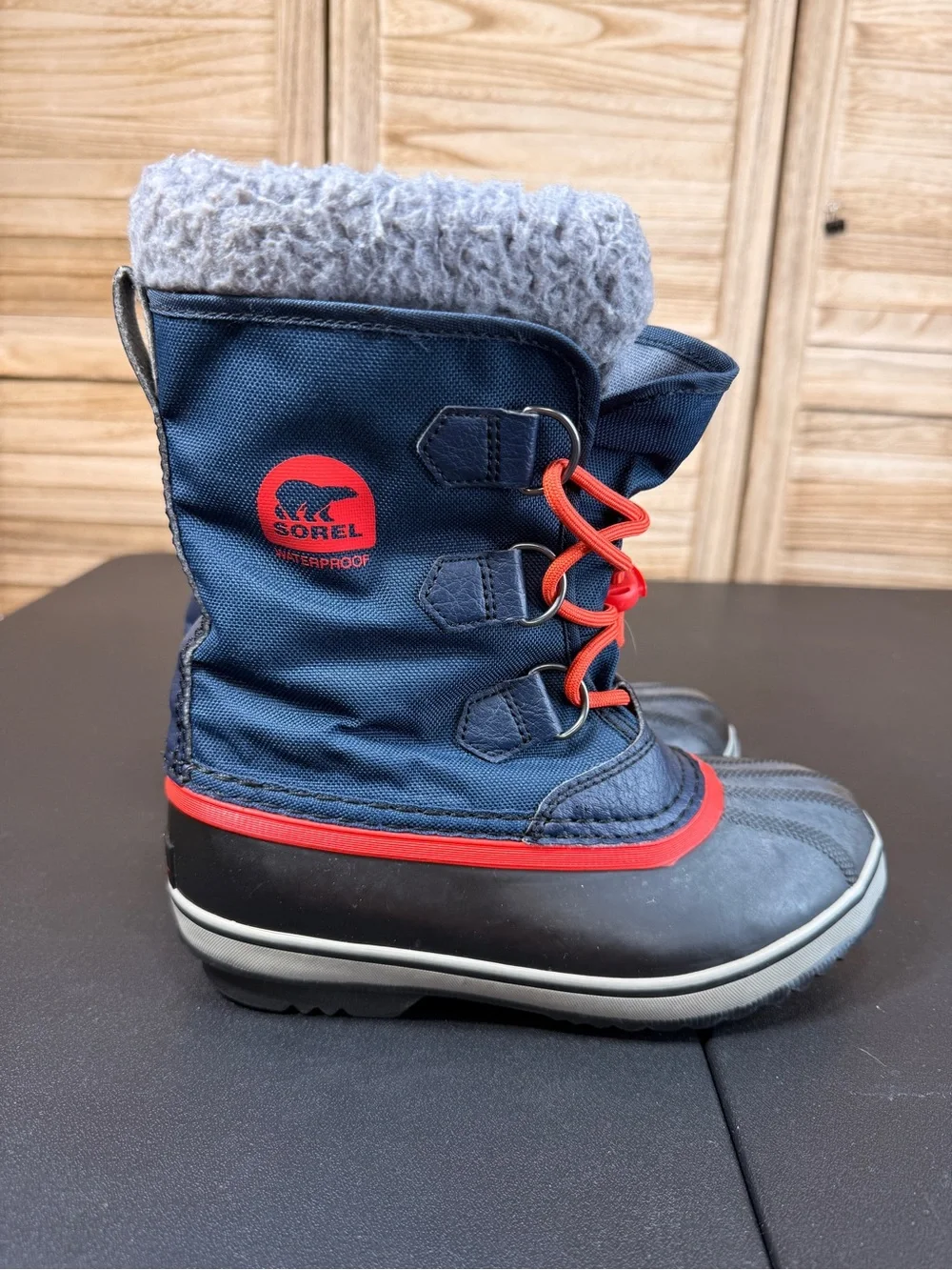 Sorel Yoot Pack Nylon Boots Waterproof Winter Boots in Navy with Red Trim Size 3